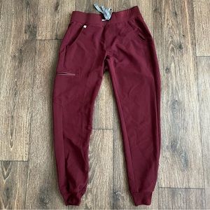 Figs technical medical Zamora jogger scrubs pants maroon burgundy XS